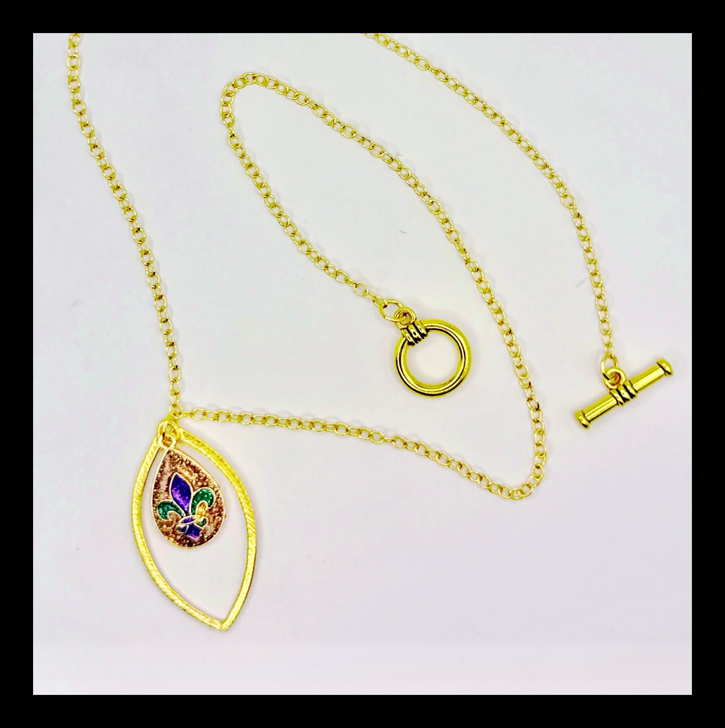 **Krewe de Jewel Necklace**