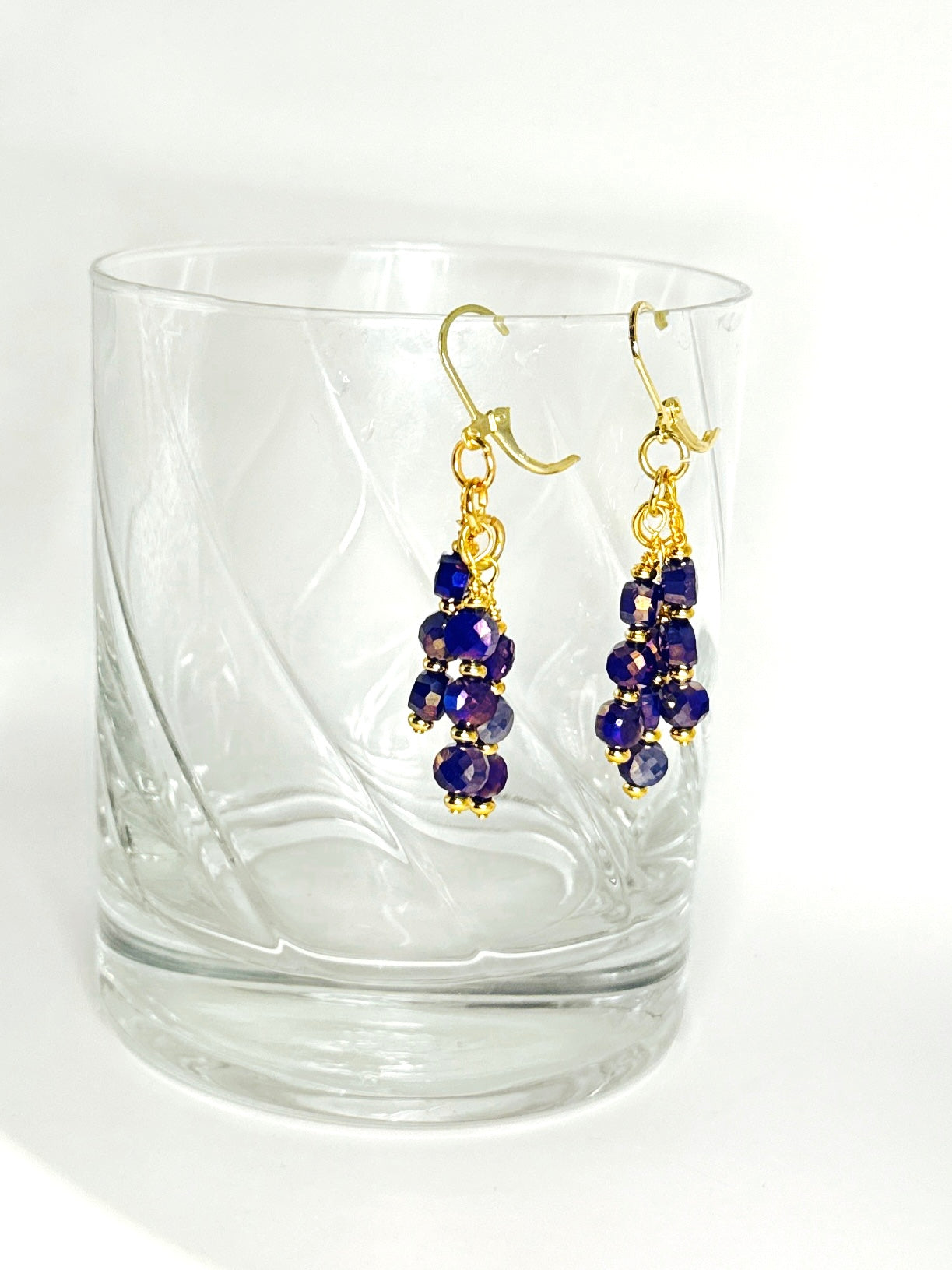 **Effortlessly Enchanting Chandelier Earrings**