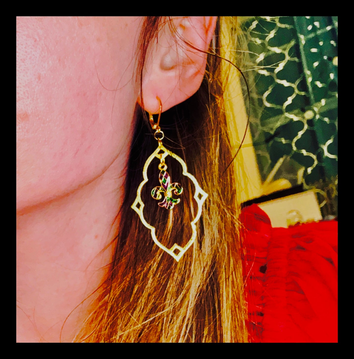 **The Queen of 2025 Earring Set**