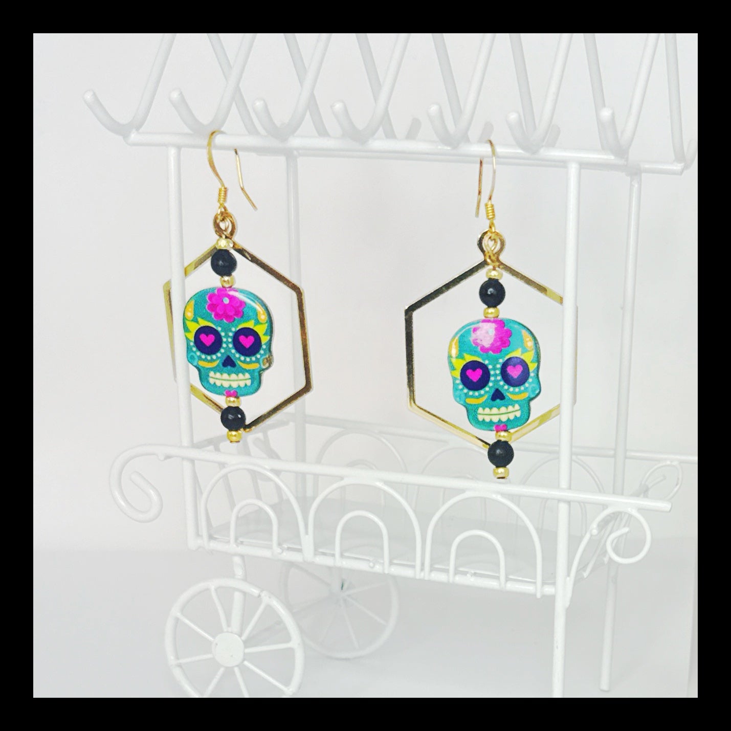 ✨Guardian Skulls Earring Set✨