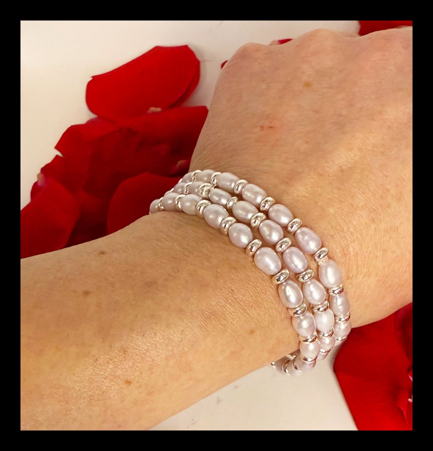 ✨Coco-Chic Pearl and Silver Bracelet Set*✨