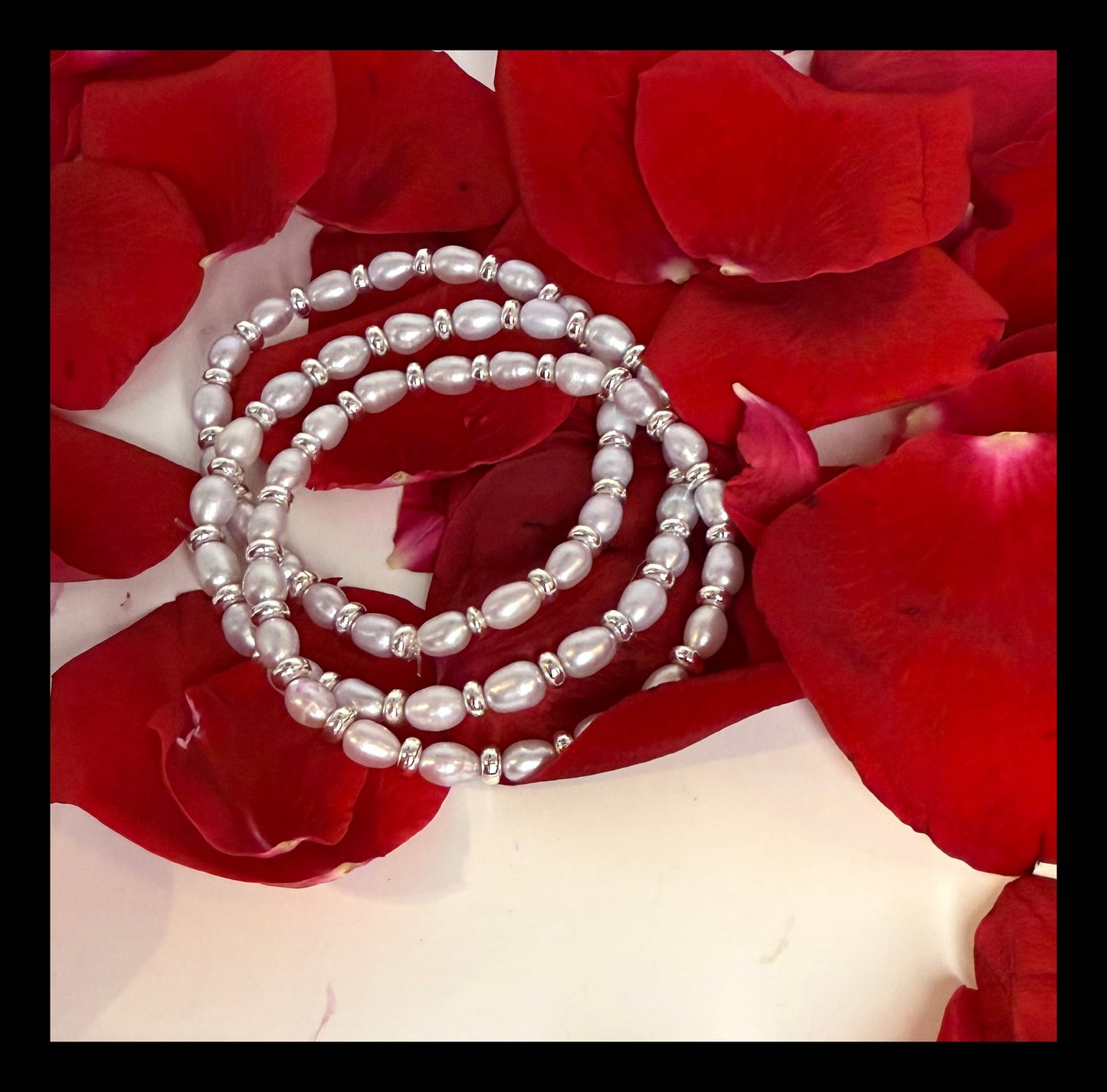 ✨Coco-Chic Pearl and Silver Bracelet Set*✨