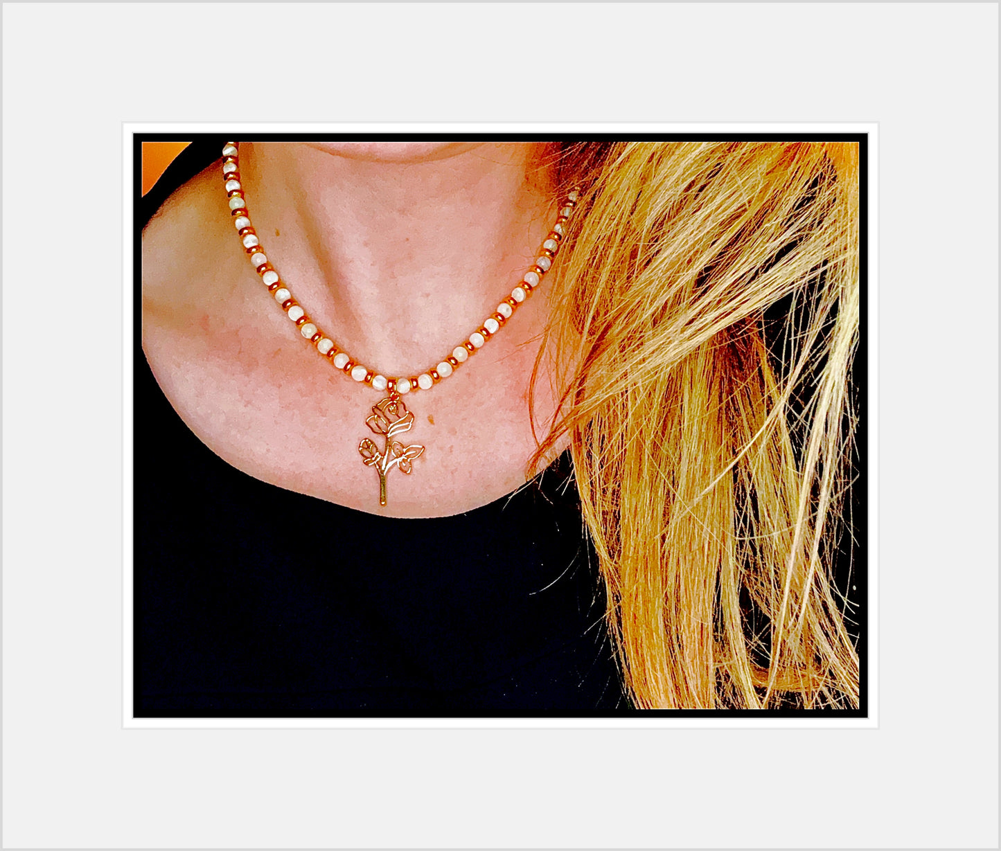 ✨ Golden Mother of Pearl Radiant Rose Necklace✨
