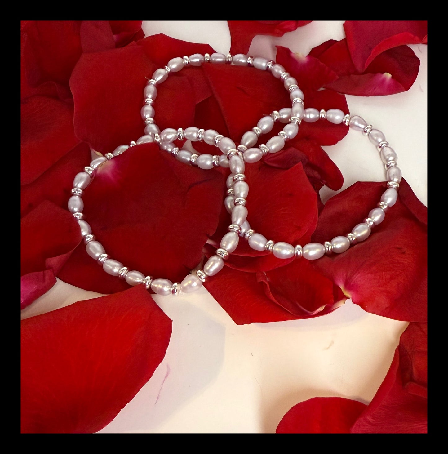 ✨Coco-Chic Pearl and Silver Bracelet Set*✨