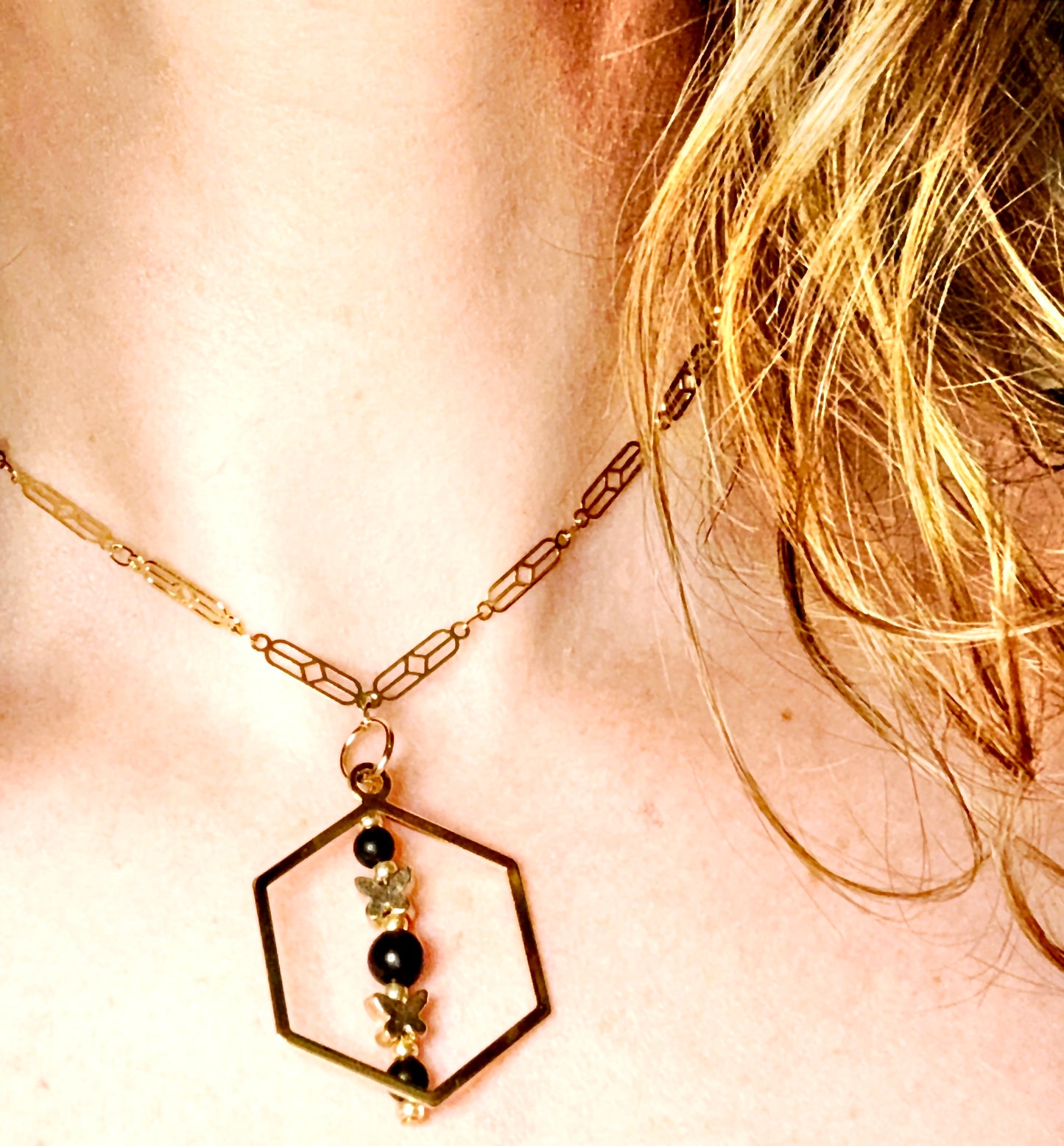 **Black and Gold Trendsetter Necklace**