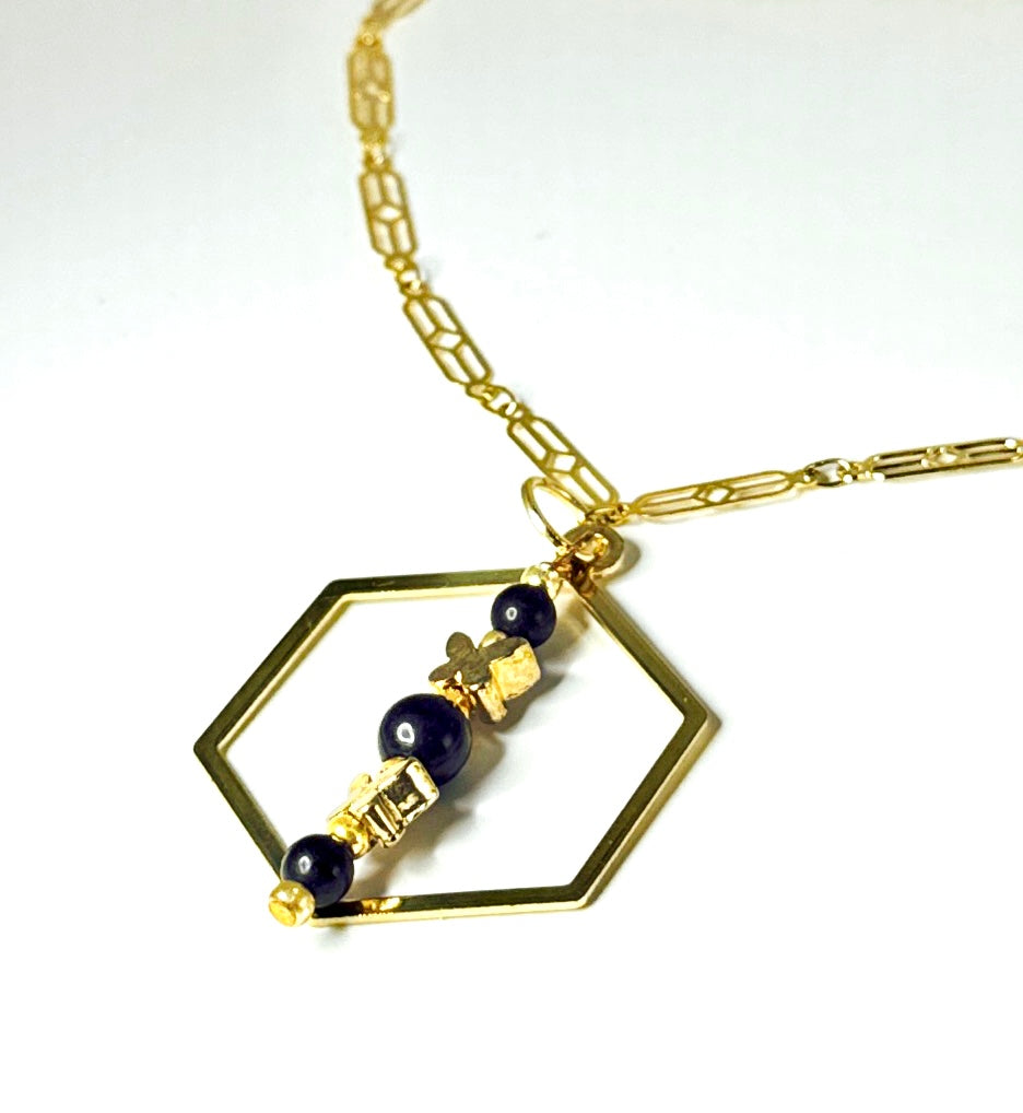 **Black and Gold Trendsetter Necklace**