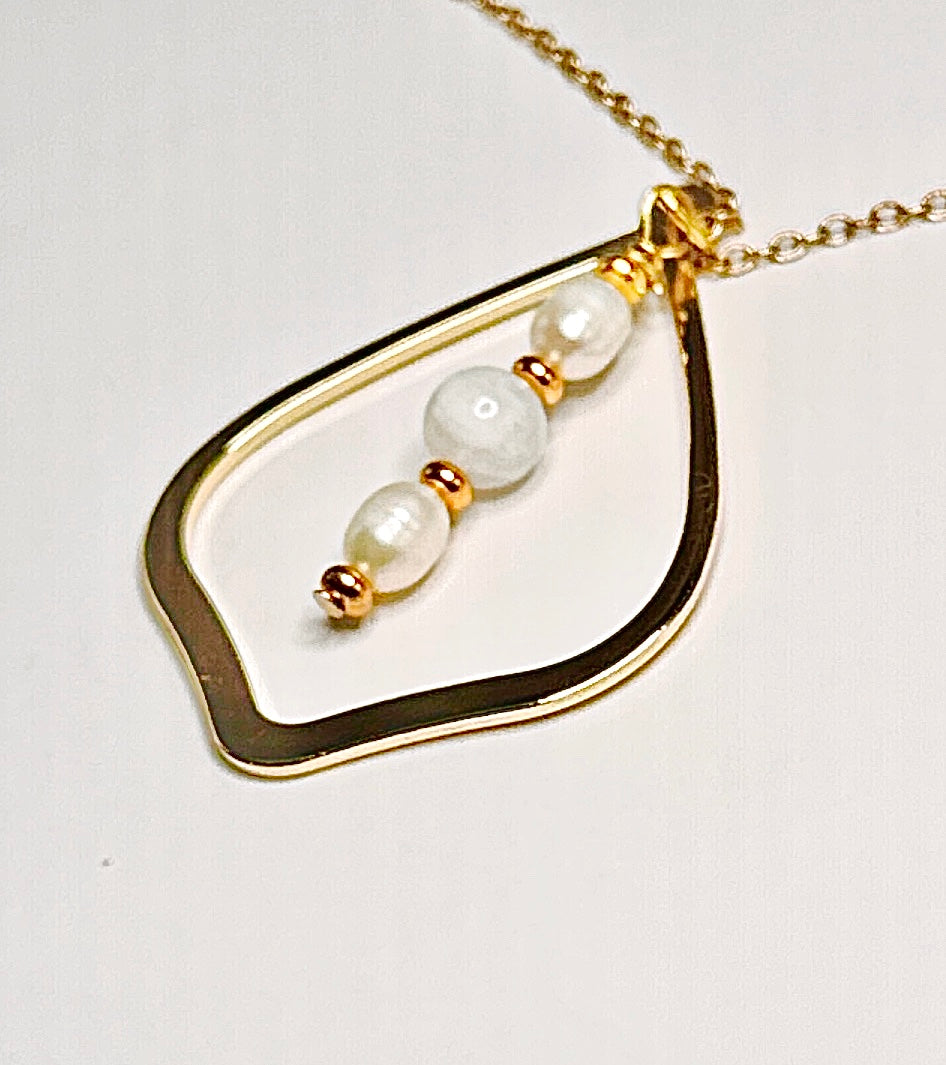 **Soothing Moonlight Necklace**