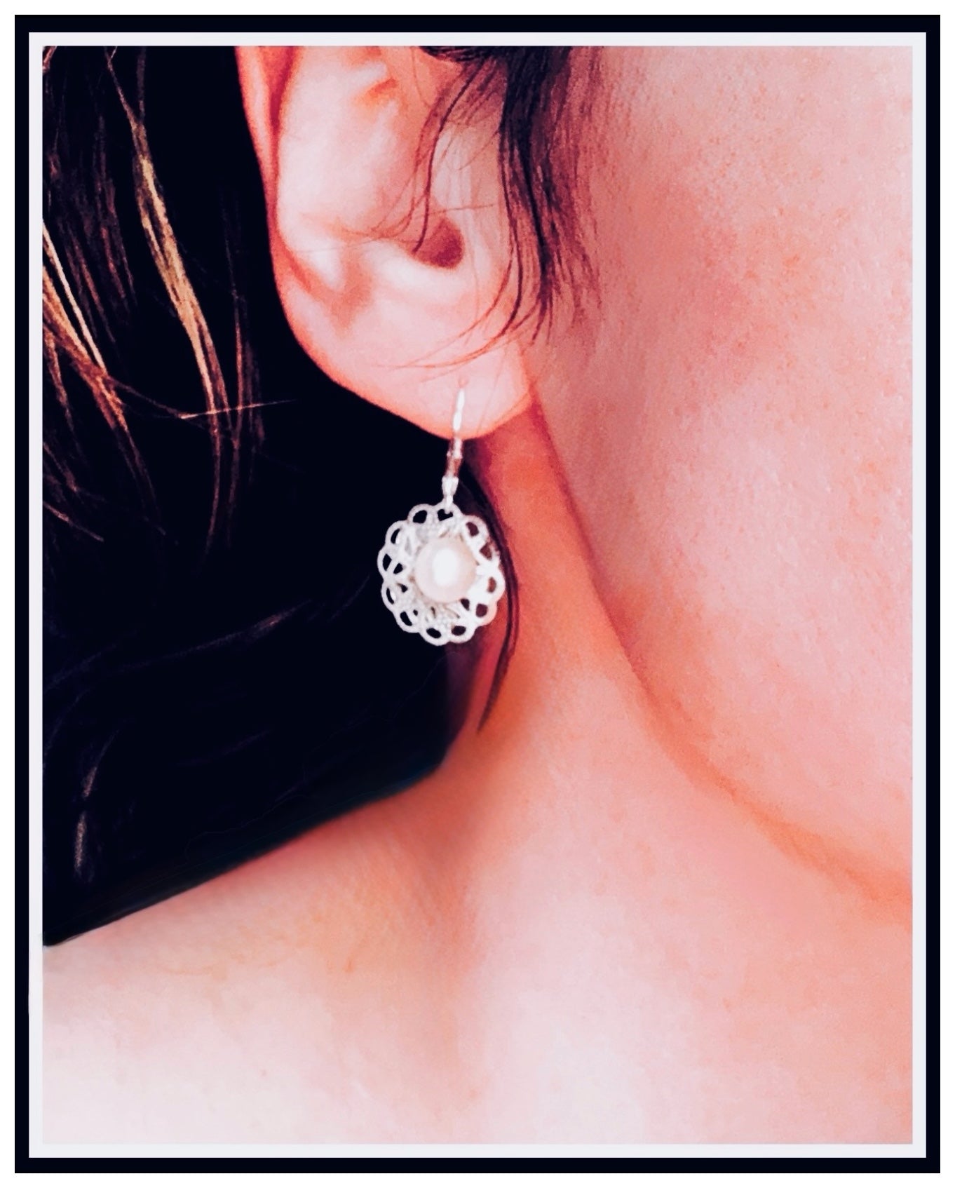 ✨Silver-Cradled Pearl Earrings✨