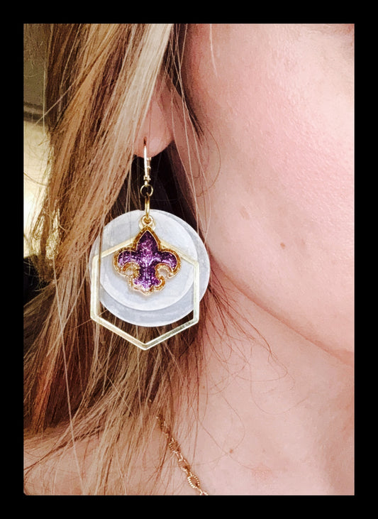 ✨Capiz Shell Mardi Gras Earring Set✨
