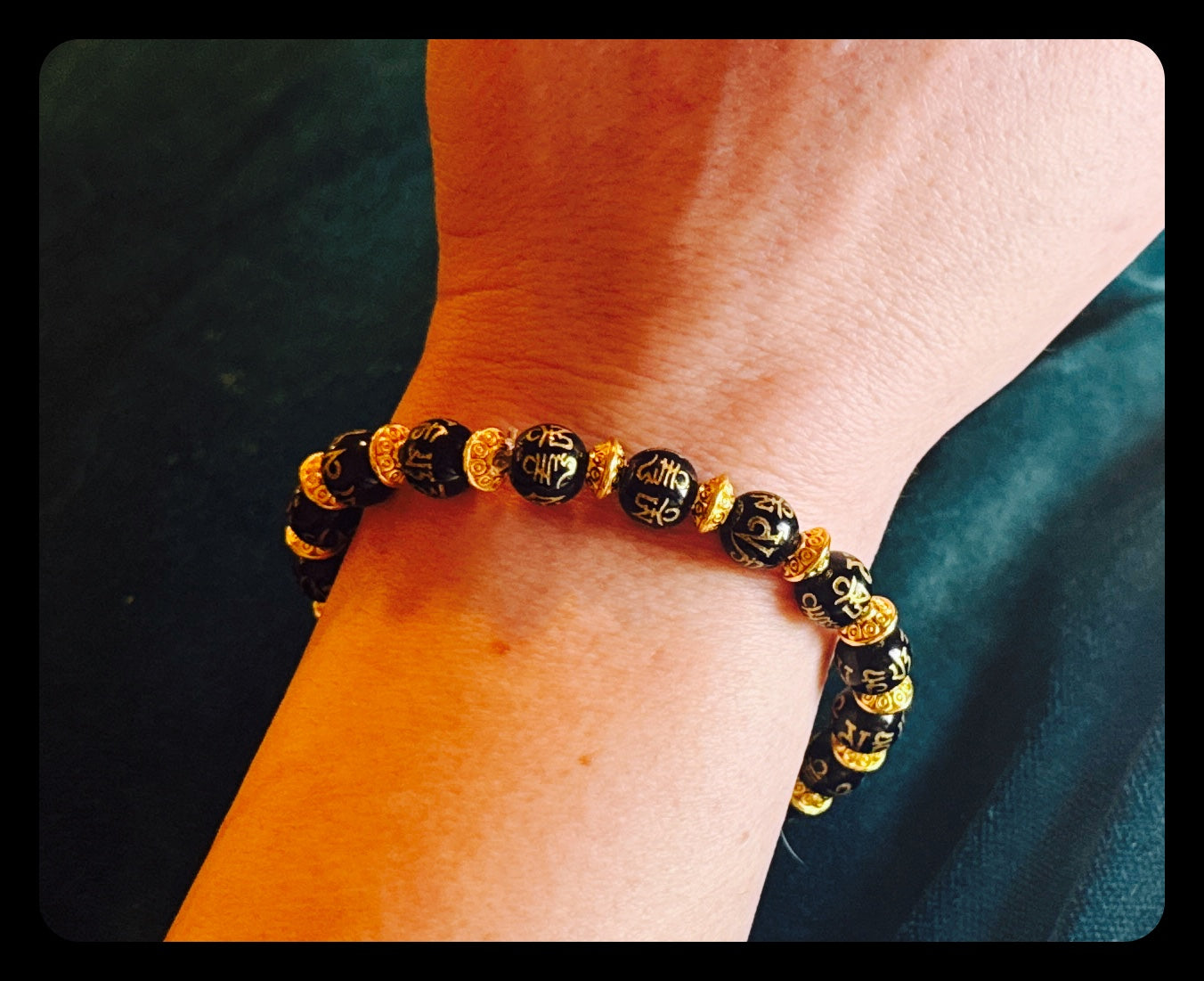 ✨Mysterious Tibetan Etched Bracelet✨
