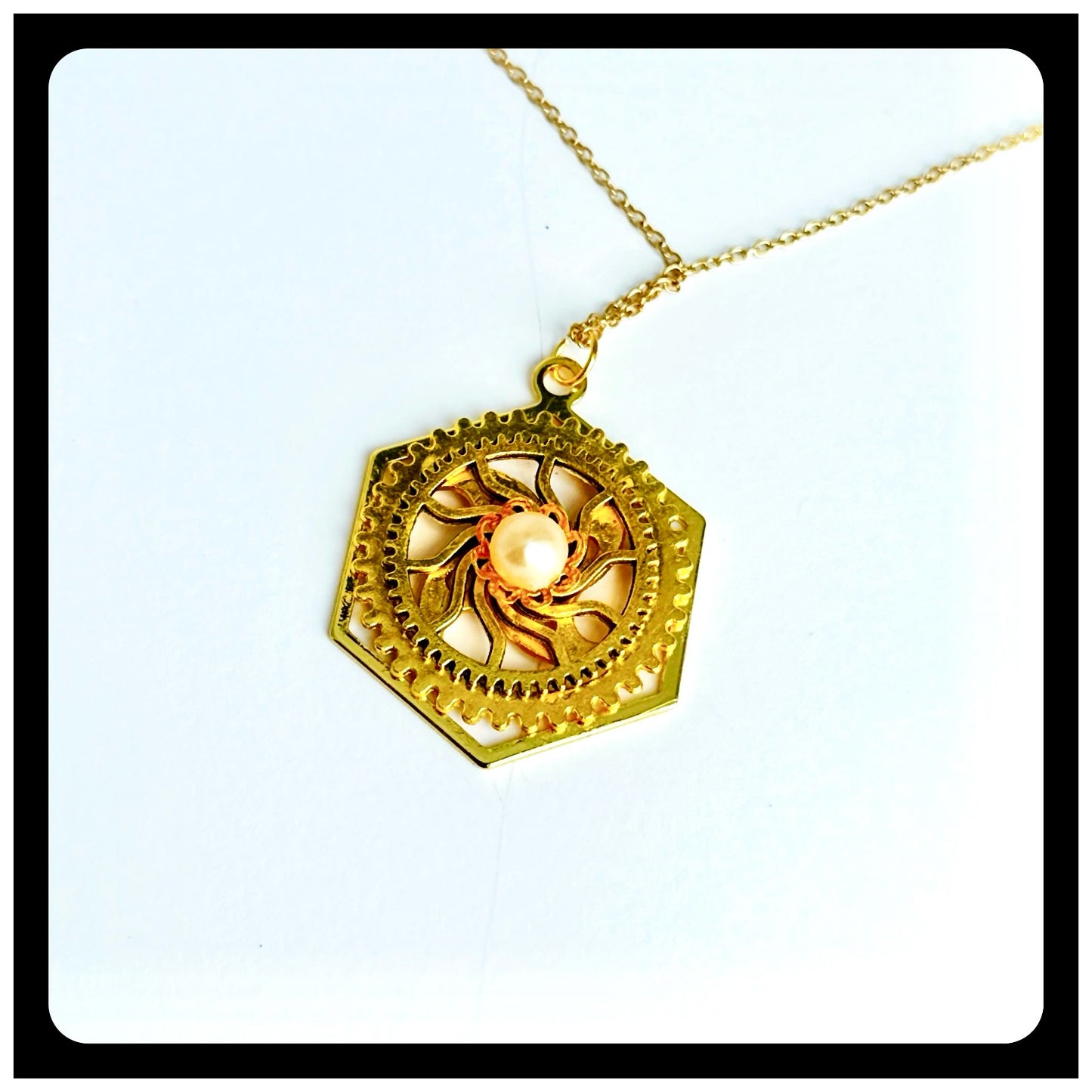 ✨Solar Power Necklace✨
