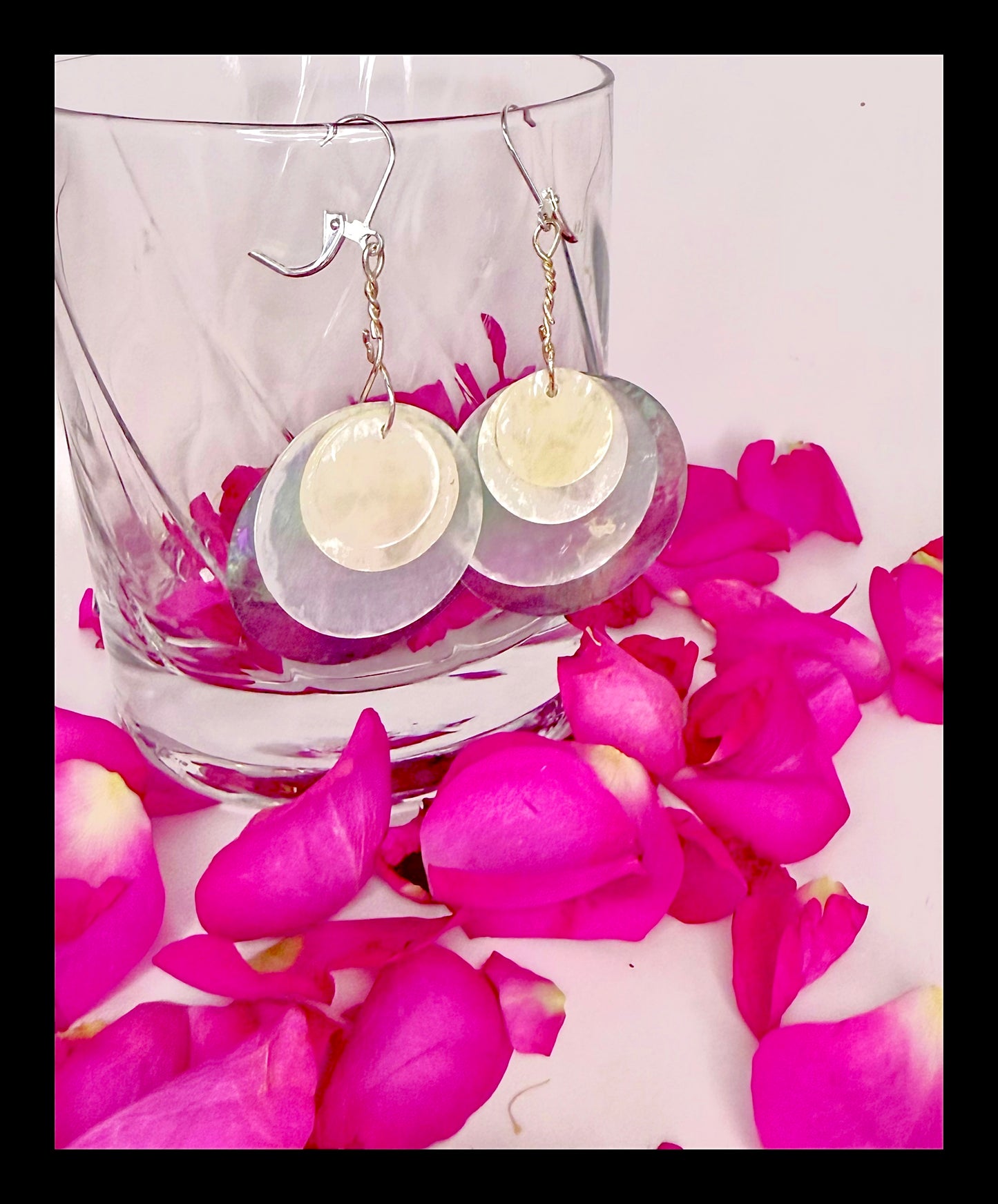 ✨Lovely Layered Capiz Shell Earrings✨