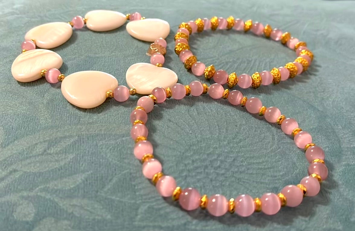 Pretty in Pink Cat Eye and Seashell Bracelet Set