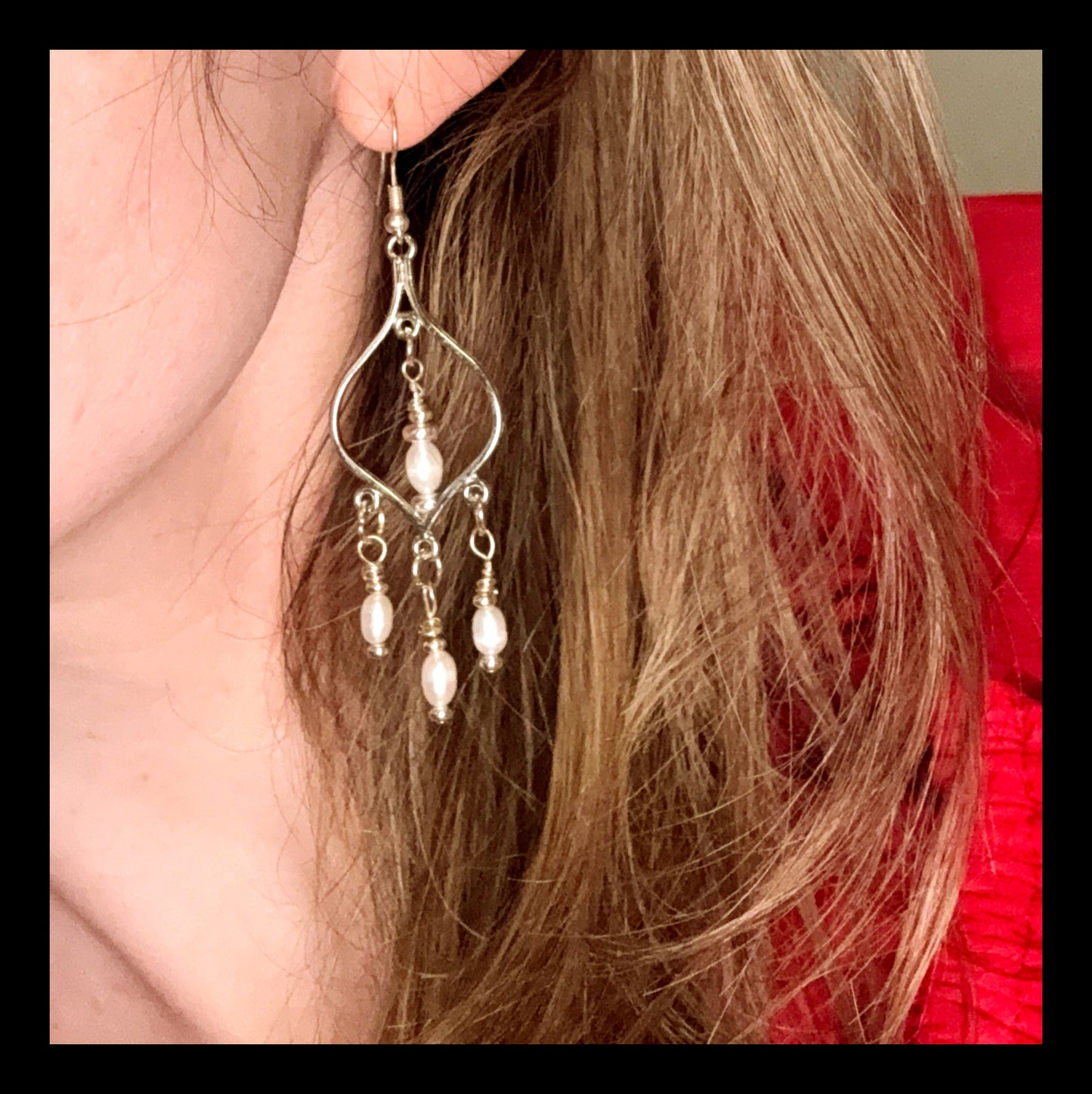 ✨Simple Elegance: Freshwater Pearl Flair Earring Set✨