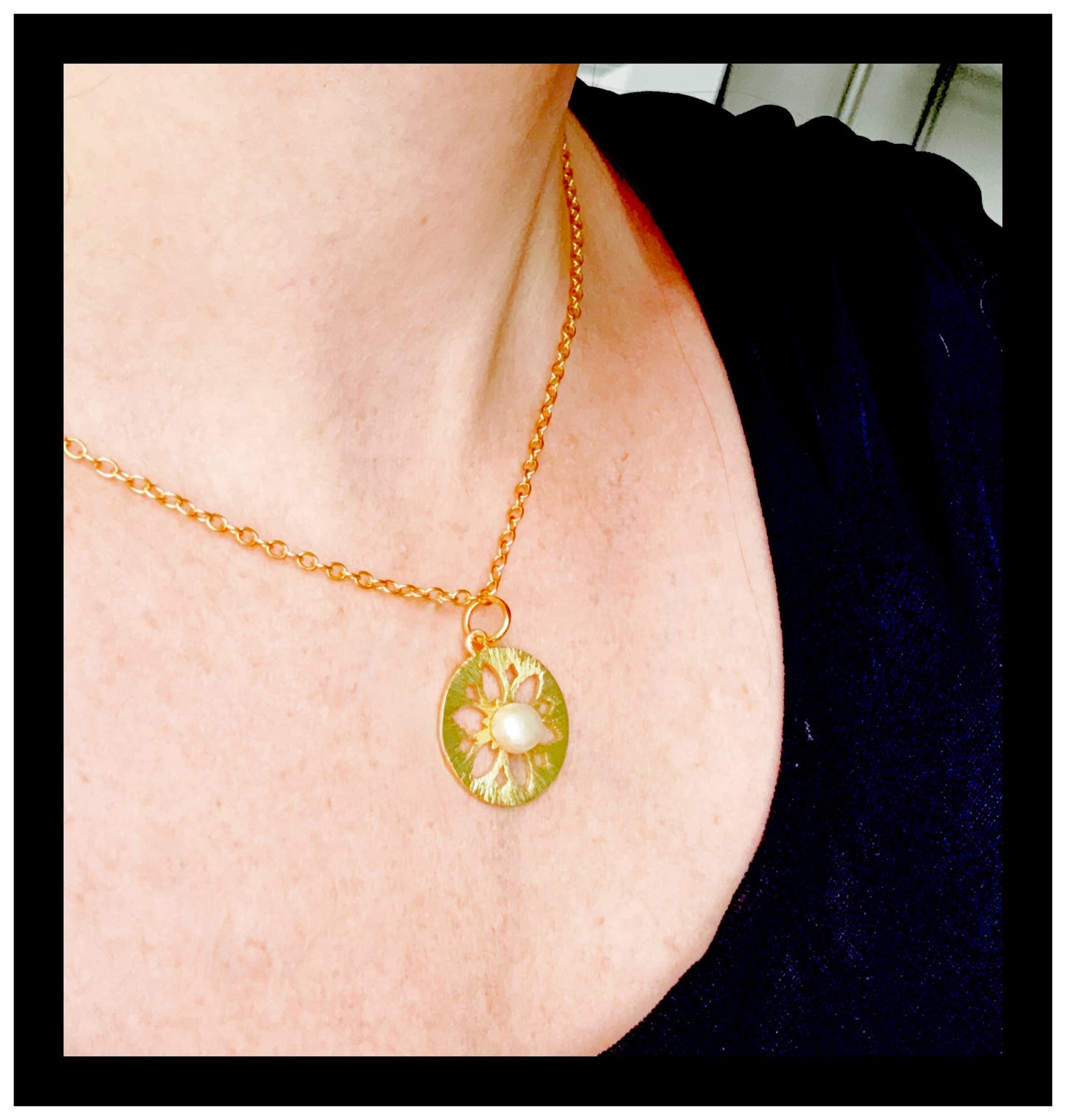✨The World is Your Oyster Necklace✨