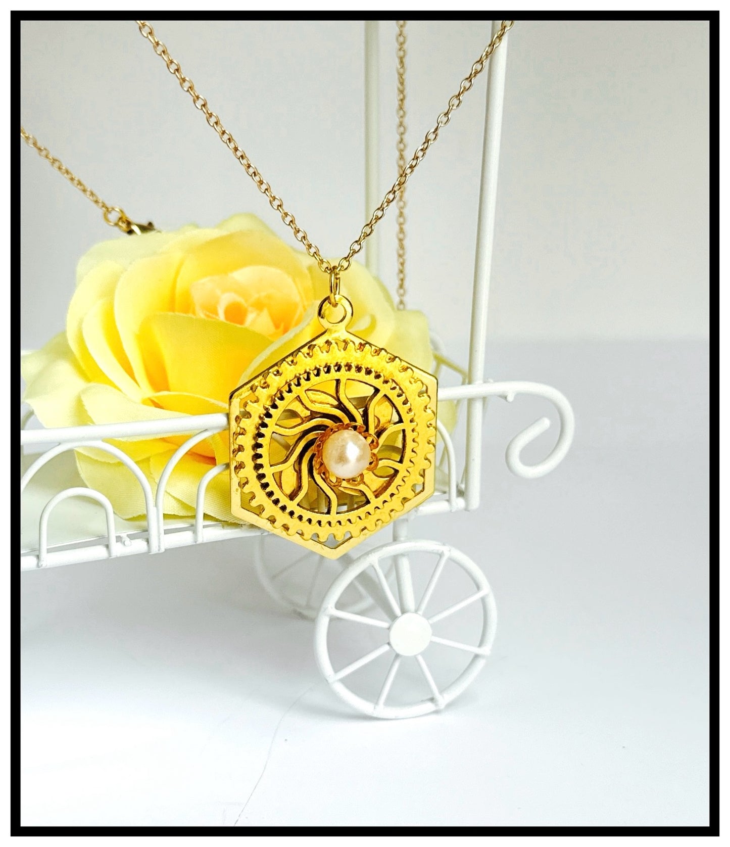 ✨Solar Power Necklace✨