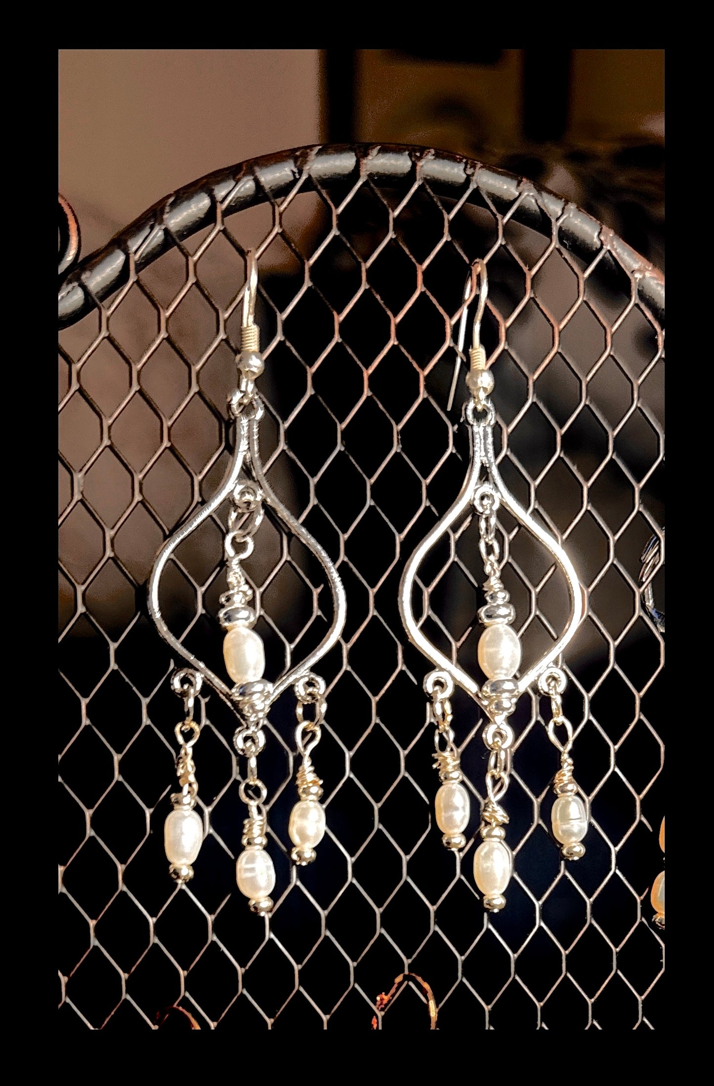 ✨Simple Elegance: Freshwater Pearl Flair Earring Set✨
