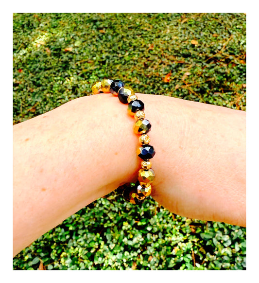 ✨ Beaming Black and Gold Bracelet ✨