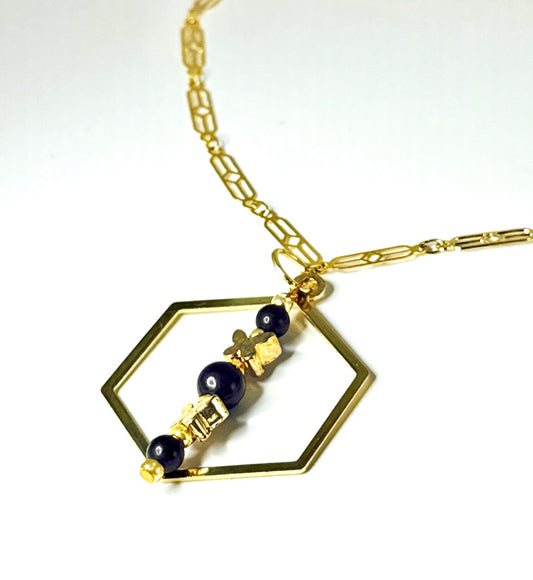 **Black and Gold Trendsetter Necklace**